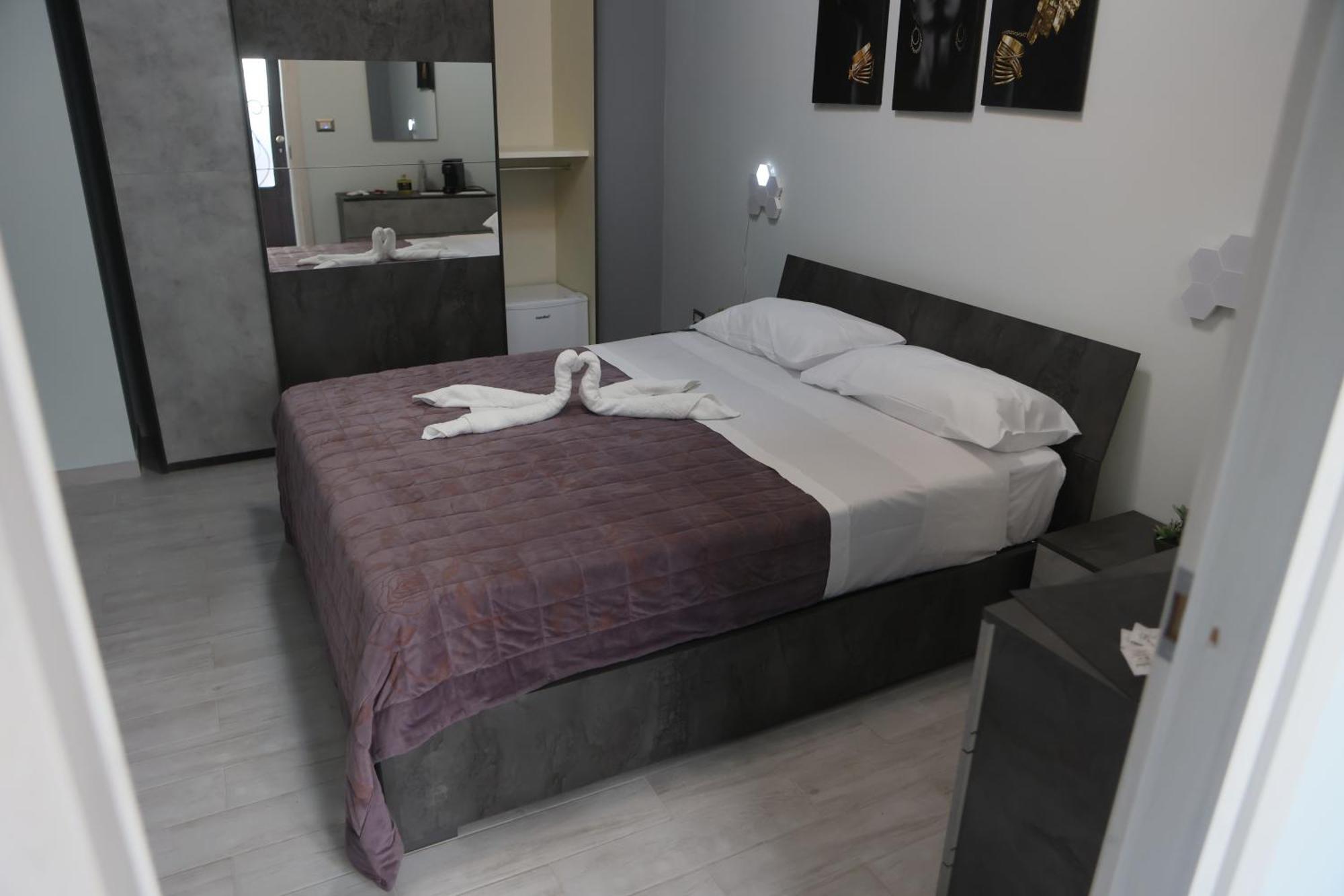 Ripa Alta Room'S Cerignola Buitenkant foto
